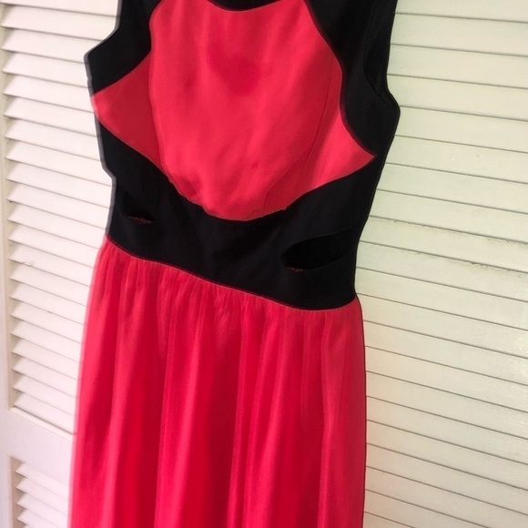 Sweet storm red and black cut out maxi prom or formal dress Small - Picture 8 of 9